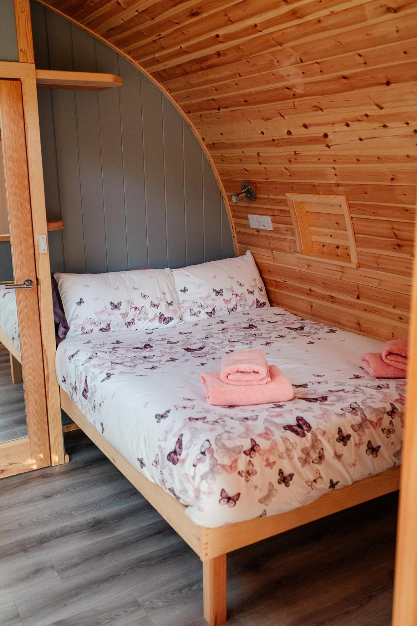 דירות מילנגאבי Glamping Pods מראה חיצוני תמונה