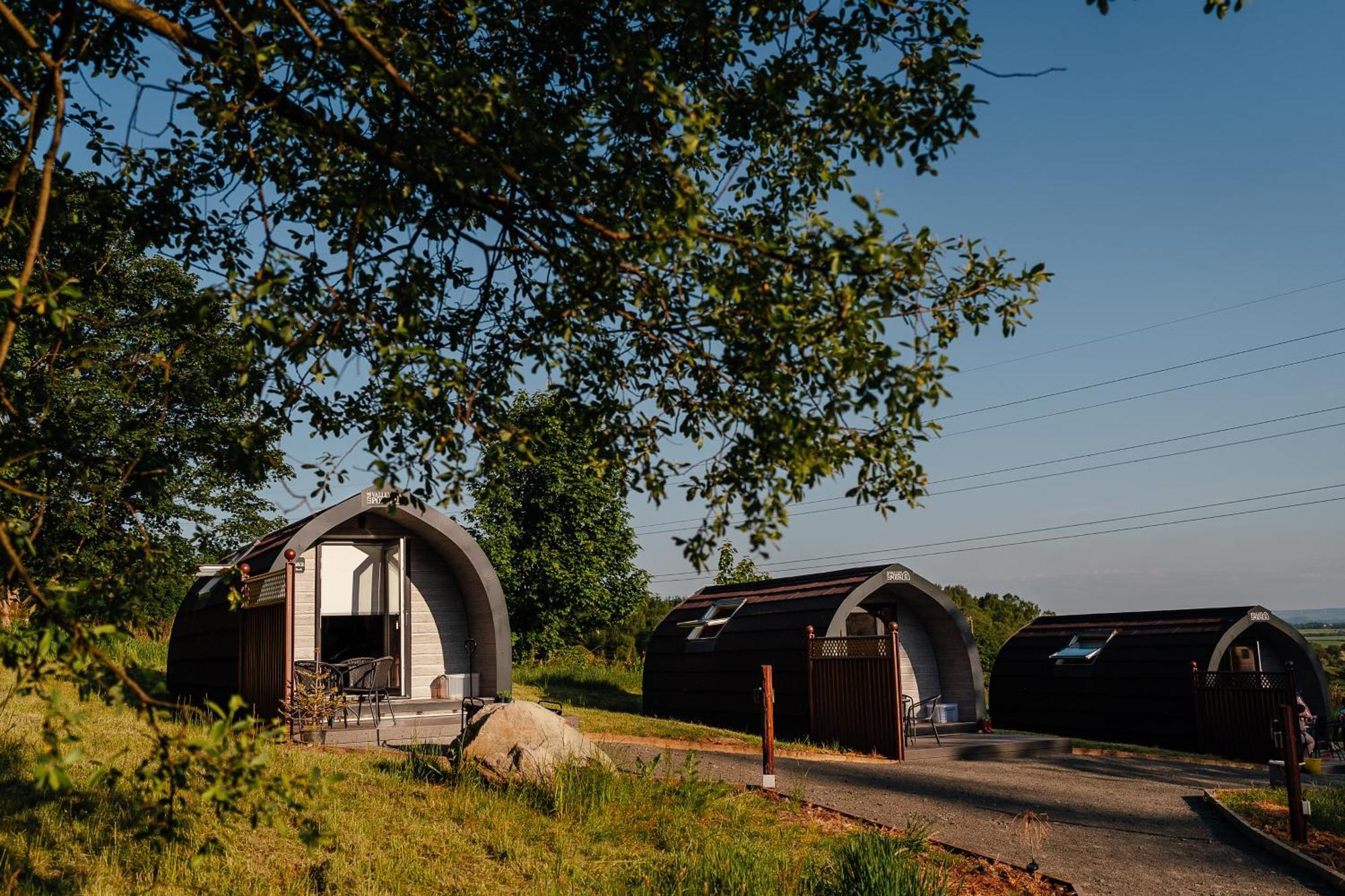 דירות מילנגאבי Glamping Pods מראה חיצוני תמונה